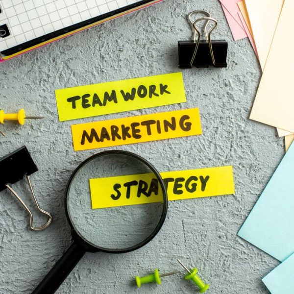 How Industry Leaders Use the Marketing Mix to Win Markets
