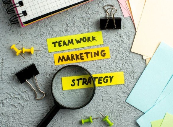 How Industry Leaders Use the Marketing Mix to Win Markets